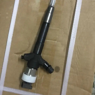 % 100 Common Rail Enjektor 1465A257 095000-749 1465A297 4D56 L200 sürünen kazıcı için