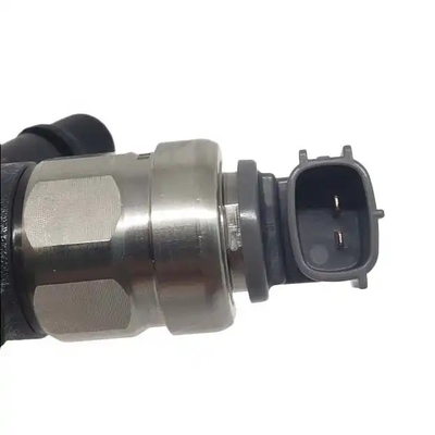 % 100 Common Rail Enjektor 1465A257 095000-749 1465A297 4D56 L200 sürünen kazıcı için